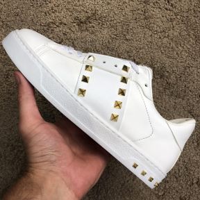 Valentino Rockstud Untitled White